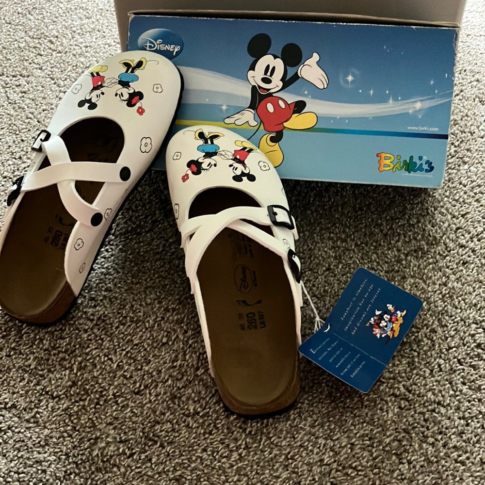 Disney Birkenstock Birki’s Dorian size 9 1/2